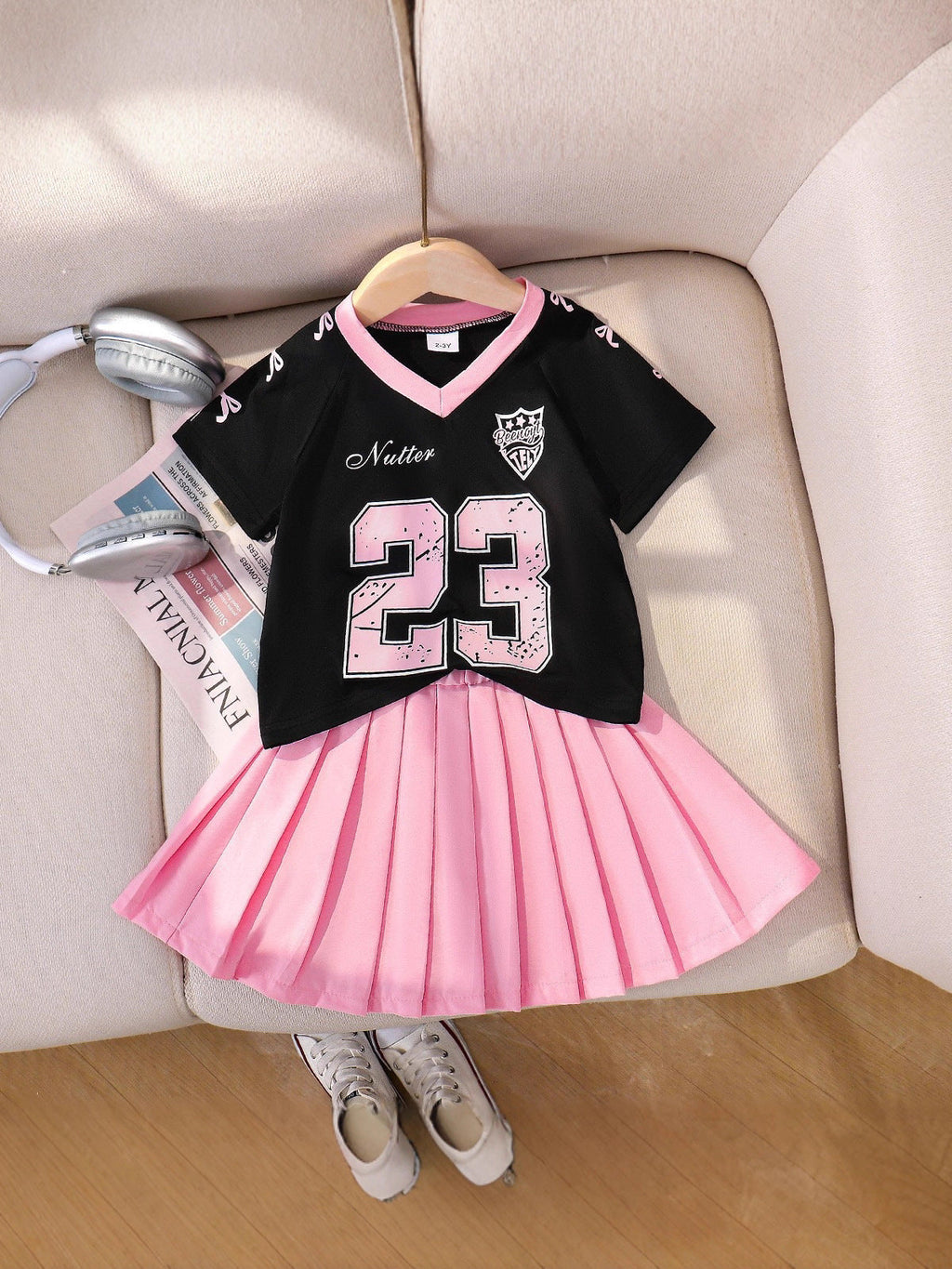 Girls College Style Princess Set - V-Neck Letter Print Outfit