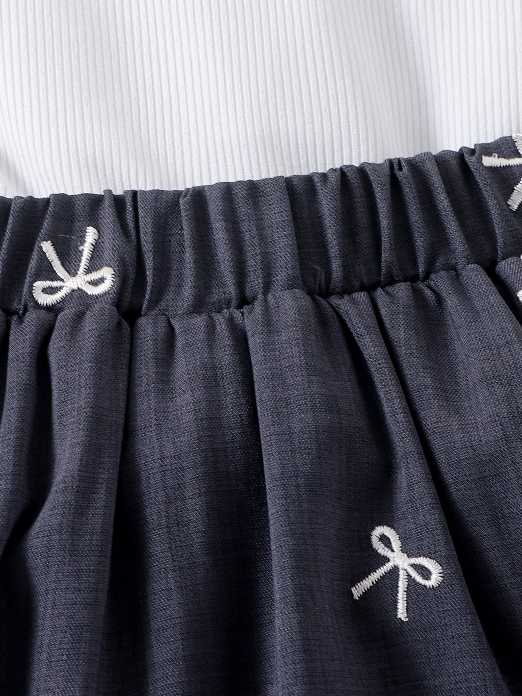 The K-Flora | 2026 Girls’ "Korean-Edition" Lapel Vest & Pleated Set